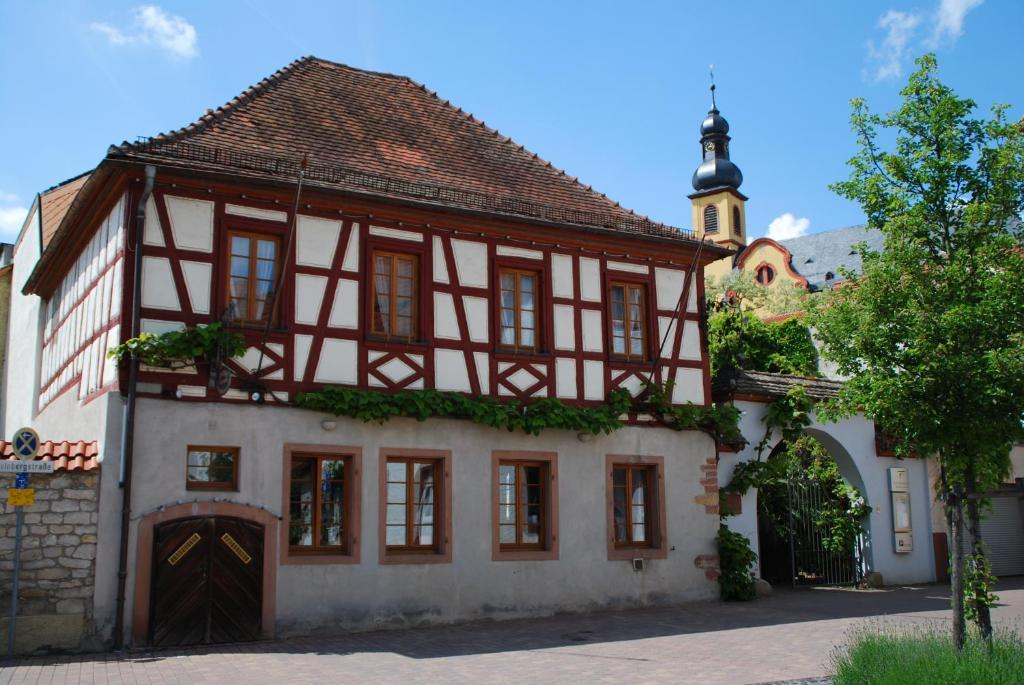 Landhotel St. Gereon Nackenheim Buitenkant foto